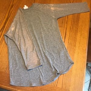 BNWOT Medium Gray Randy with Sparkly Sleeves💖